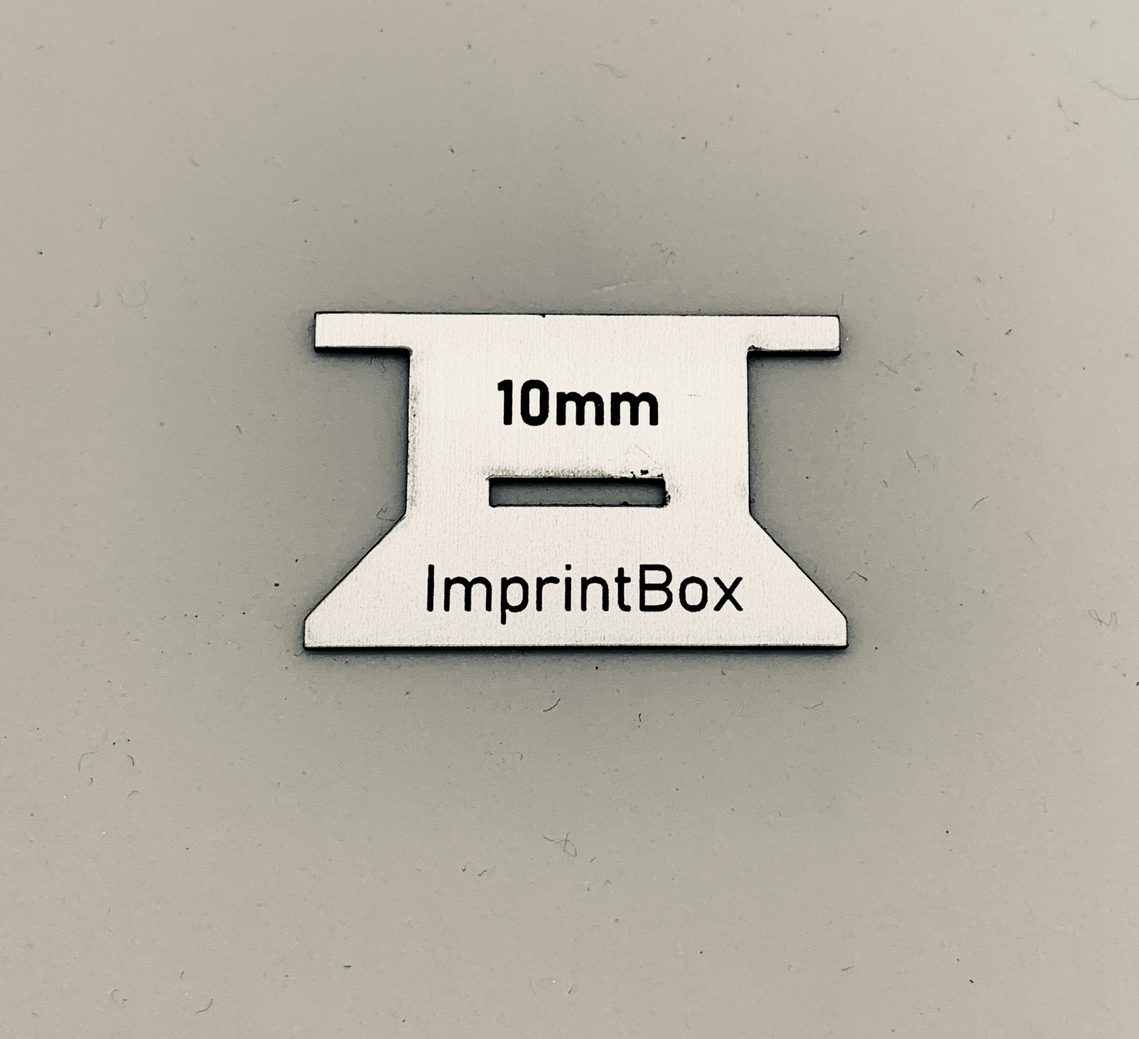 Adaptér 10mm x 1ks